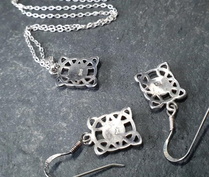 SILVER & ONYX Necklace and Matching Earrings Gift Set - Celtic Knot - 6.1g
