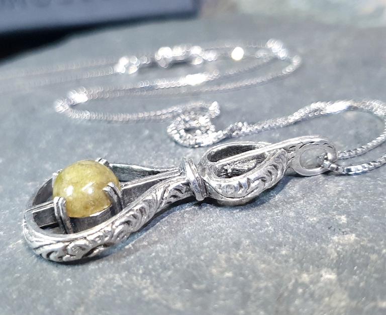 Rare Vintage Sterling Silver MIRACLE Connemara Marble NECKLACE - 6.7g