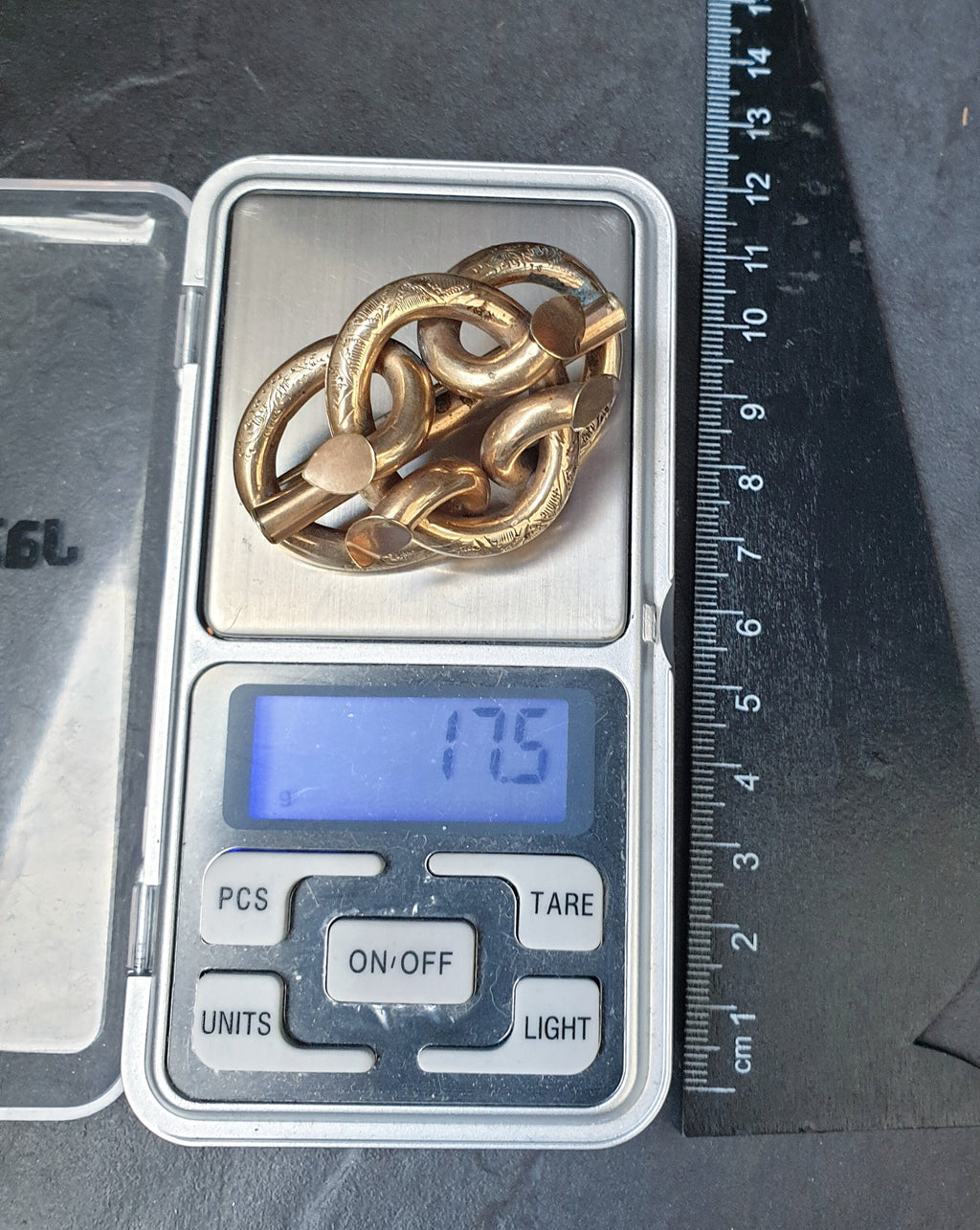 Antique 9ct Gold Infinity Lovers Knot  brooch Pin - 17.5g