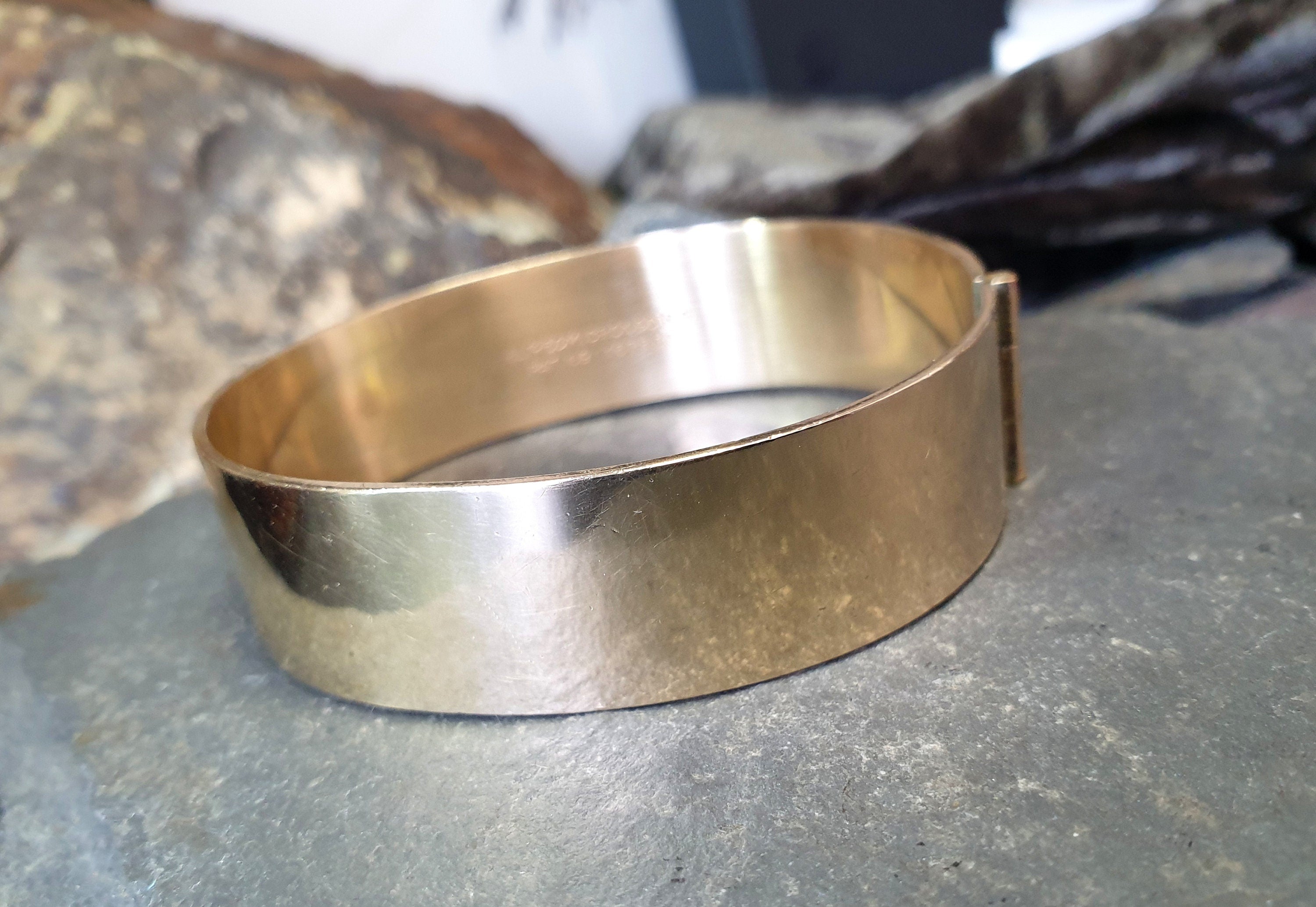 Vintage 9ct Rolled GOLD Wide BANGLE BRACELET - Fern Leaf - 50 Microns 9ct - 28.9g