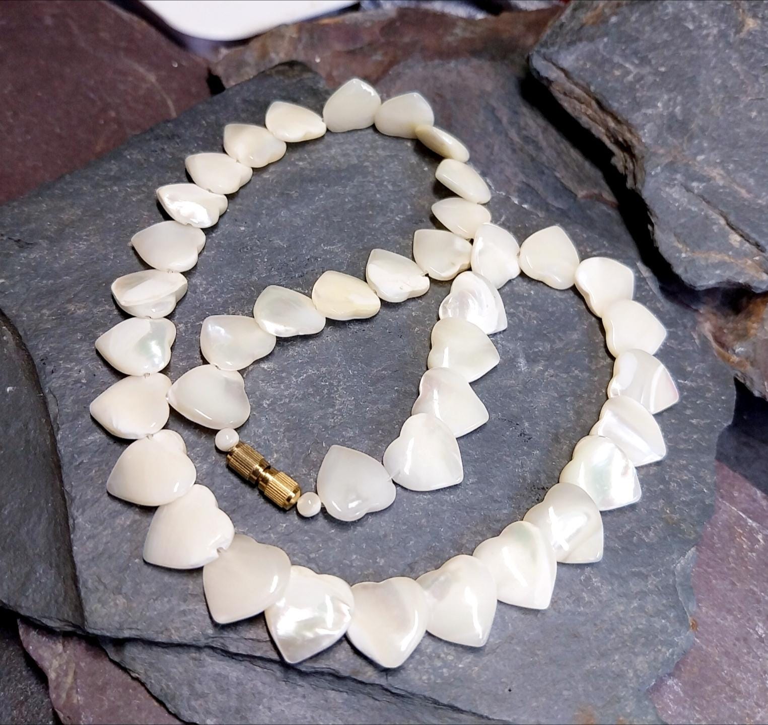 Vintage Mother of Pearl Heart Bead Necklace - 28g