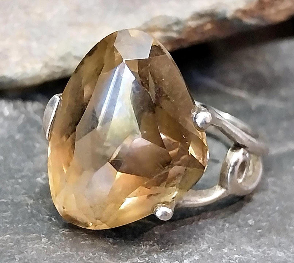 Vintage SILVER RING with Large Smoky Quartz - uk size P (us 7.5) - 5.8g