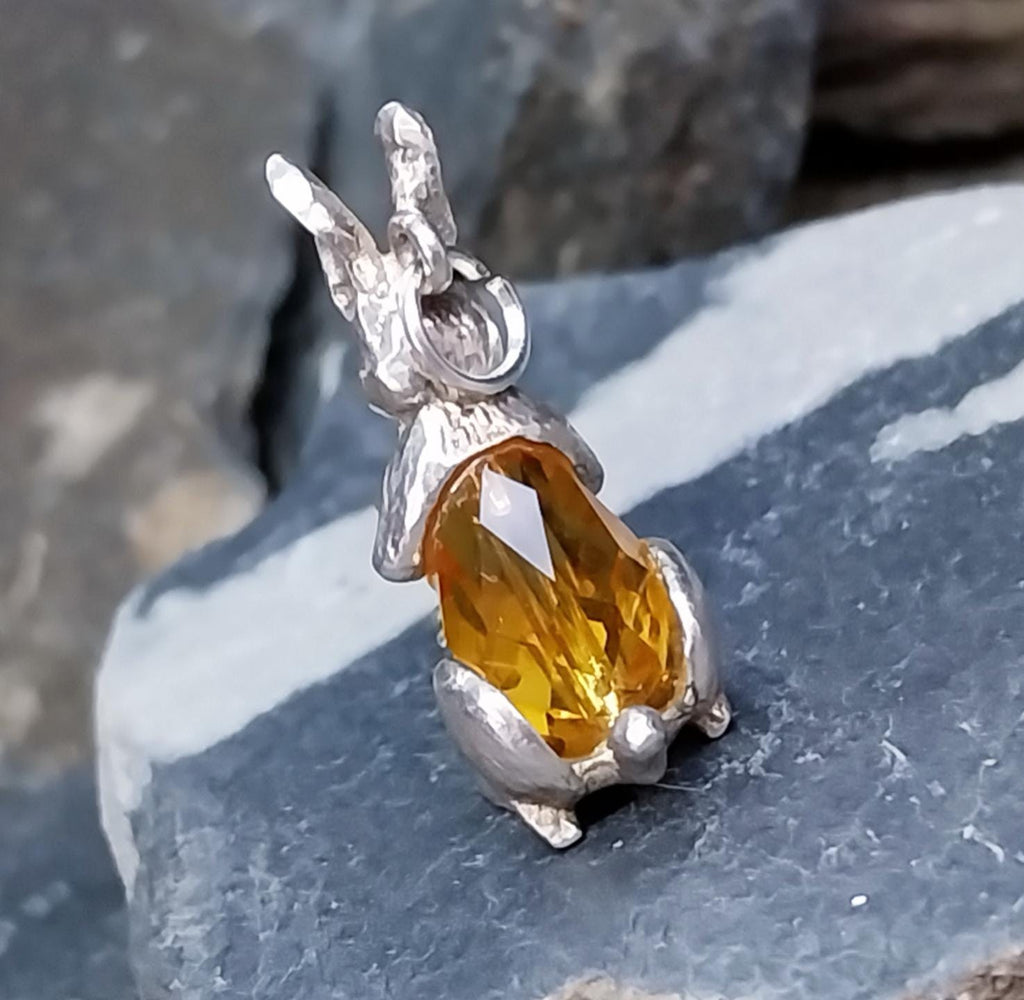 Vintage NUVO Bunny Rabbit Charm Pendant Sterling Silver with Gemstone Body - 3.8g