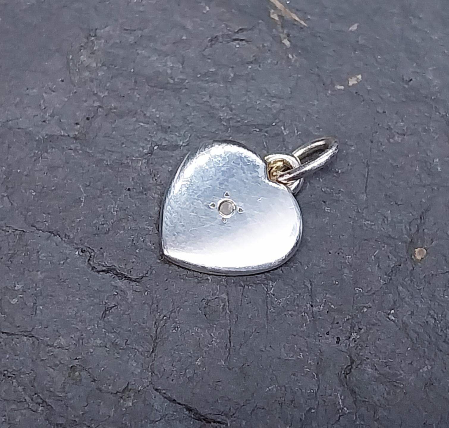 Vtg SILVER Diamond HEART Charm - NV - 1.9g