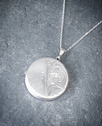 Vintage SILVER Scroll Circle LOCKET - Circular with 18" Chain - 6.9g