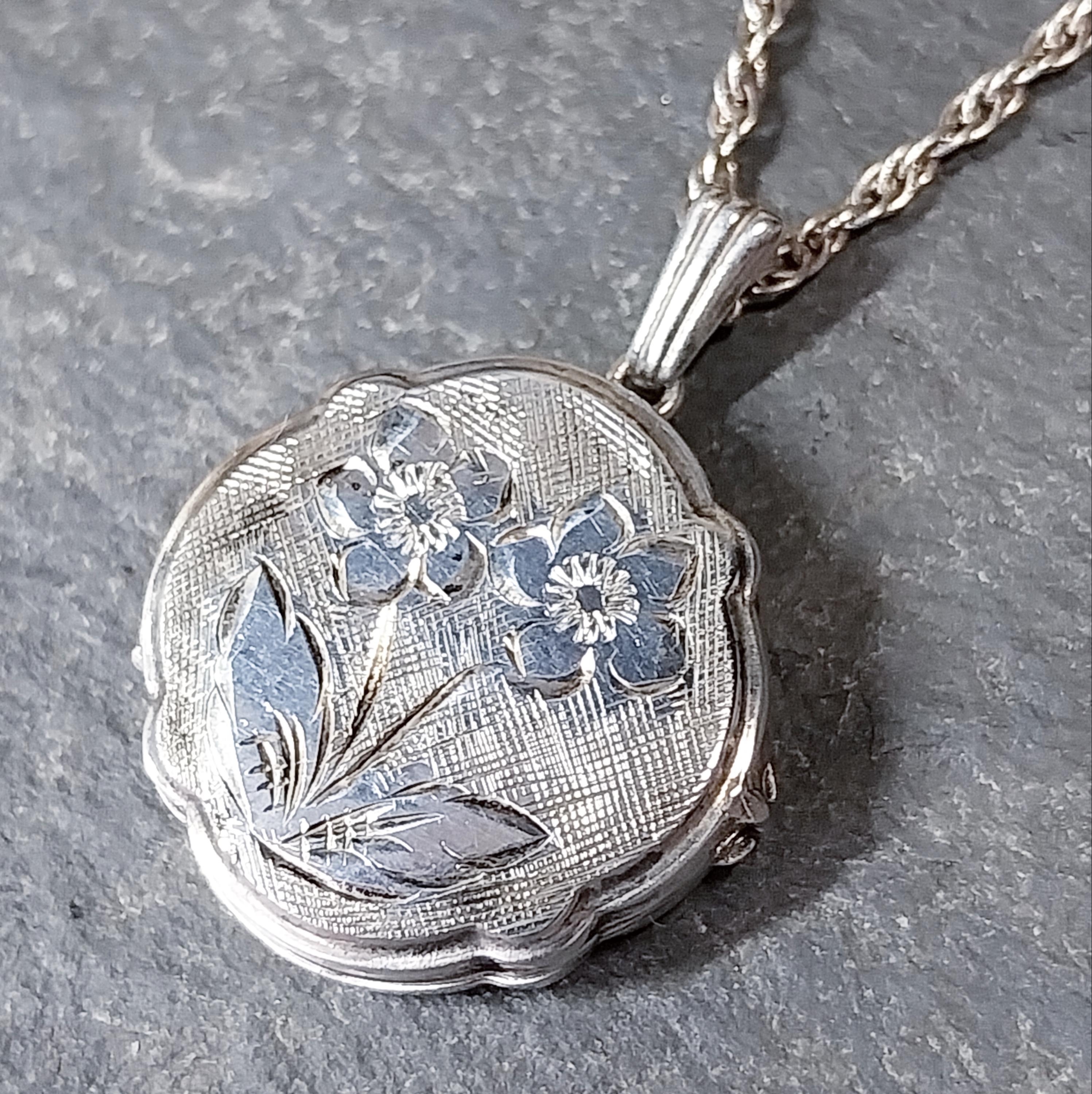 Vintage Georg Jensen SILVER LOCKET Necklace - Unusual Circle with 2 flowers on 16" Chain - 7g
