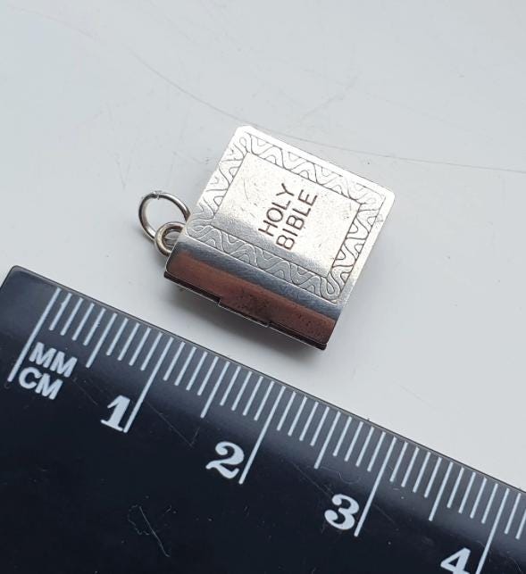 Vintage SILVER BIBLE BOOK Bracelet Charm - Opening Pendant Locket - 2g