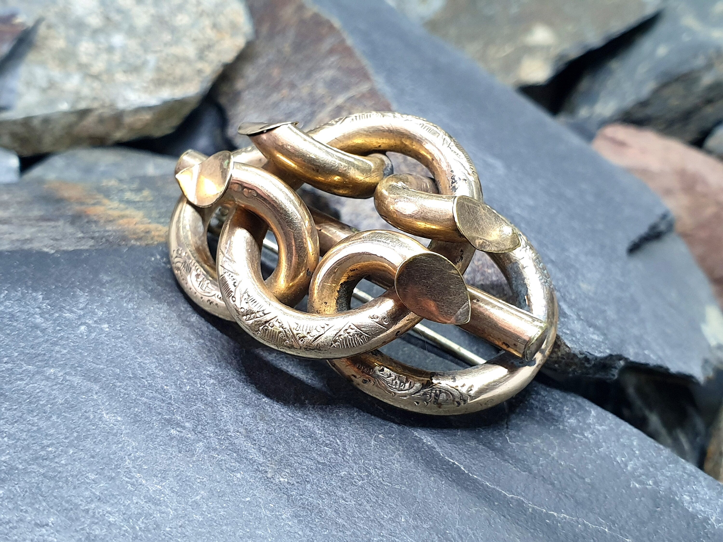 Antique 9ct Gold Infinity Lovers Knot  brooch Pin - 17.5g