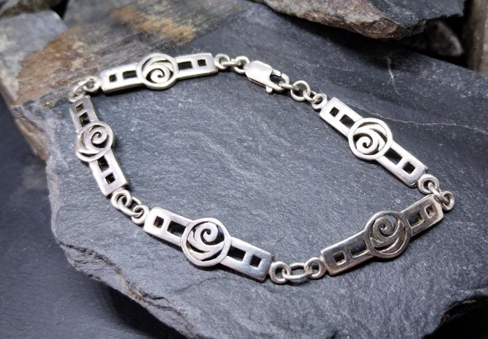 Vintage Celtic Sterling Silver Bracelet - Mackintosh Rose Links - 19cm - 10.6g