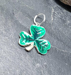 Silver CLOVER SHAMROCK Small CHARM with green enamel - Vintage  0.6g