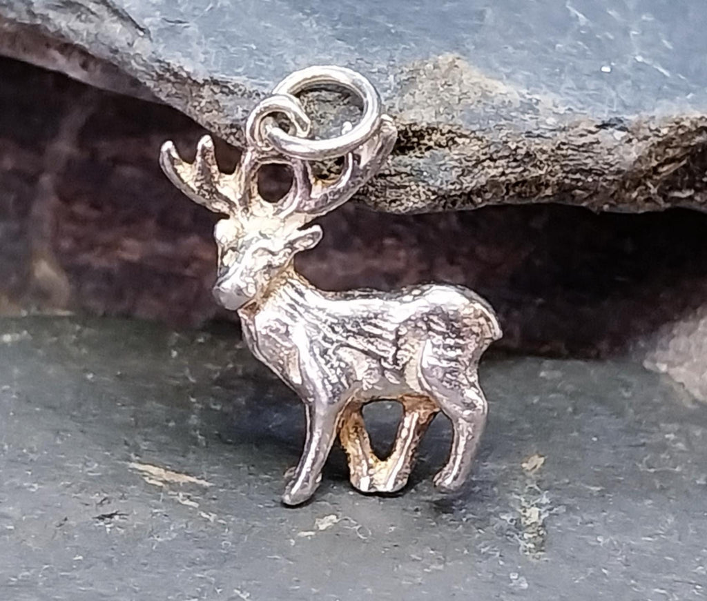 Sterling SILVER STAG DEER Charm Pendant - circa 1958 - 3.1g