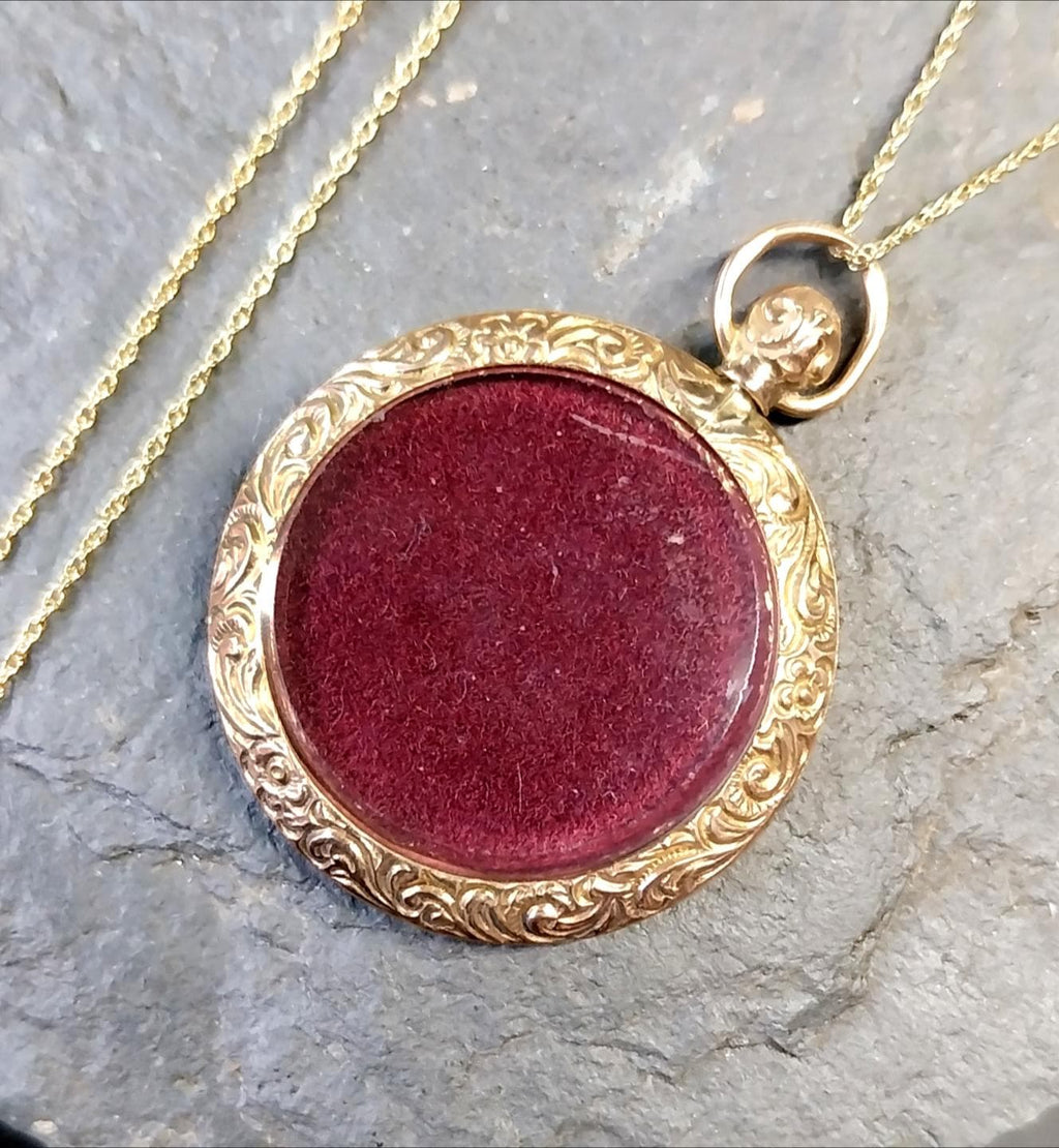 Antique 9ct Gold Photo Locket Pendant - Chester 1904 on 18" Chain - 5.7g