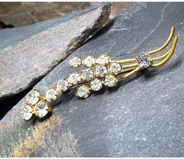 Vintage SHAMROCK Clover Brooch - Gold Tone with Clear Paste Stones