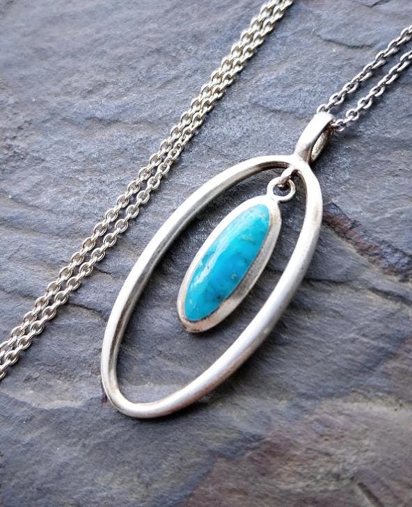 Vintage Turquoise Pendant Necklace - on 17" silver chain - 5.5g