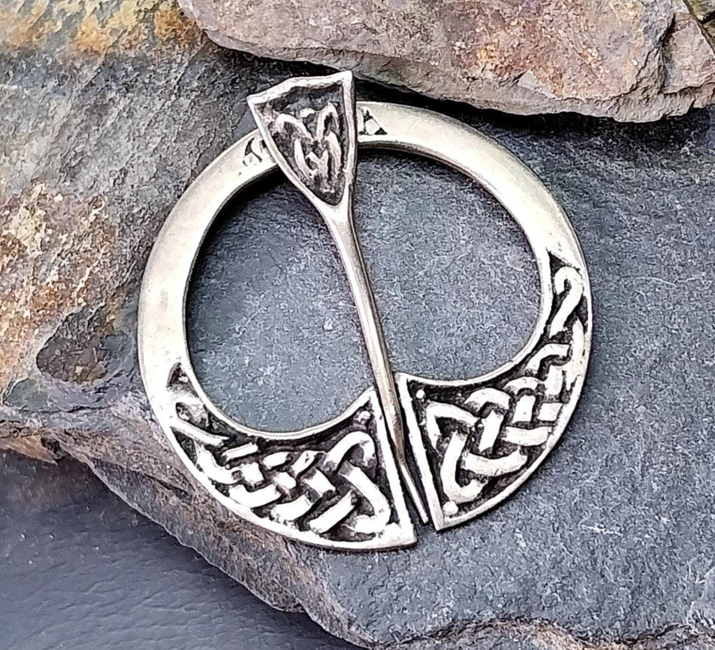 Vintage Scottish Silver CELTIC PENANNULAR Brooch c 1948 -  9.8g