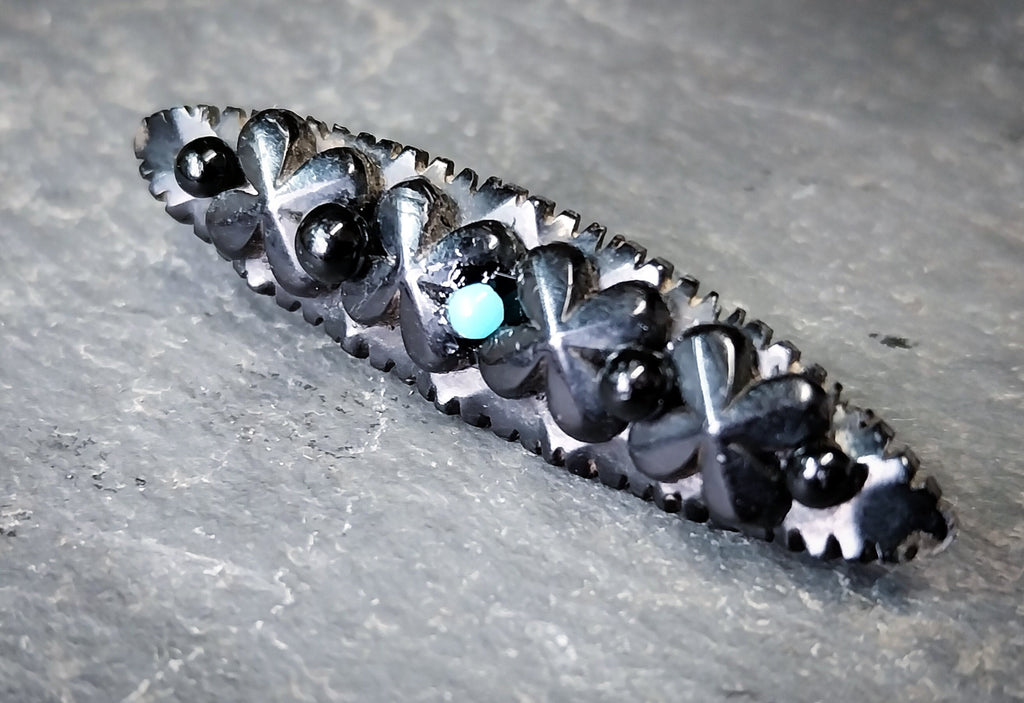 Victorian Black BROOCH - with turquoise - 2.8g