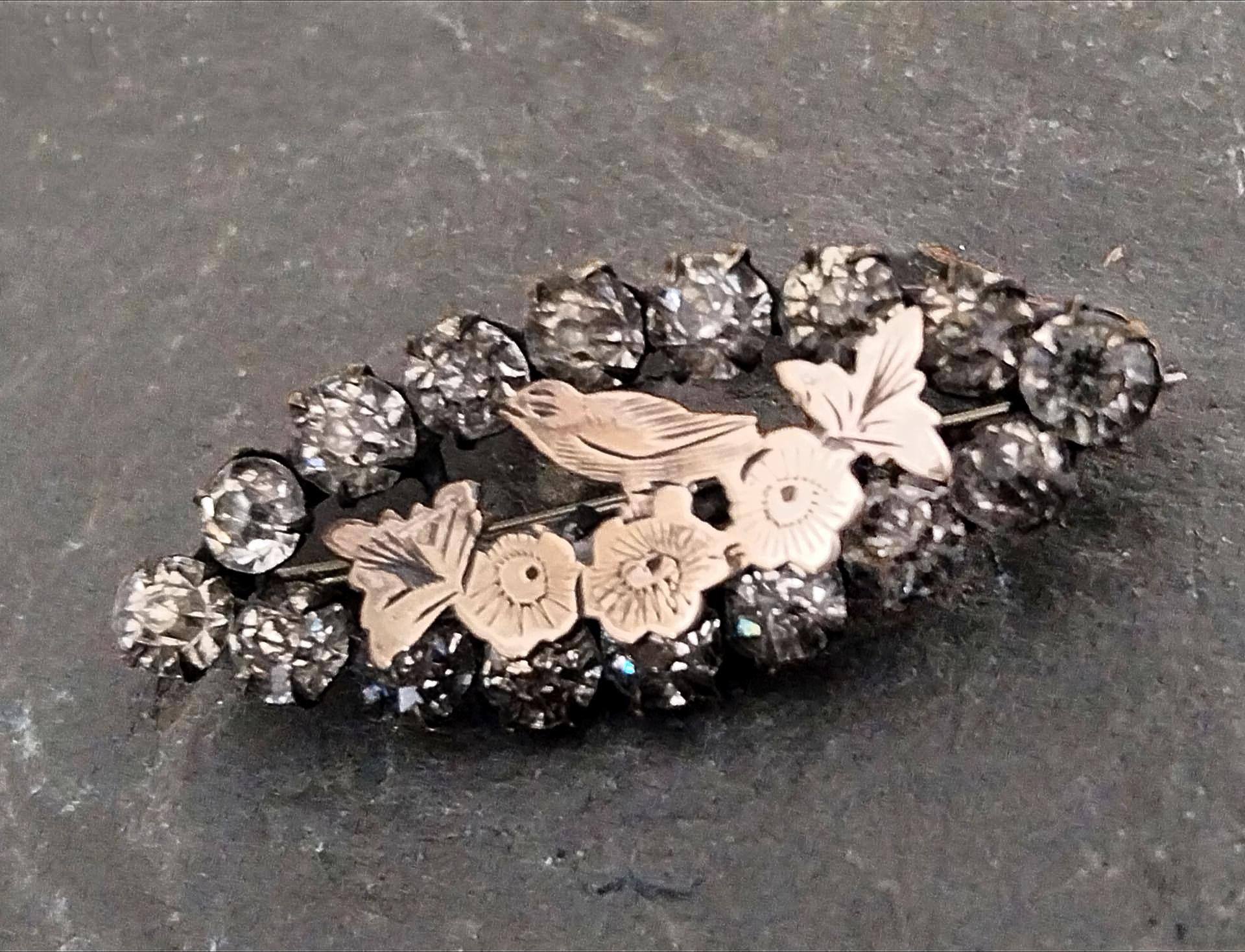 VICTORIAN PASTE STONE Brooch - Sweetheart, Songbird with Rose Gold Front 5.5g