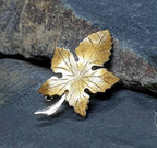 Vintage Sterling Silver LEAF BROOCH - Autumn Maple - 2.3g