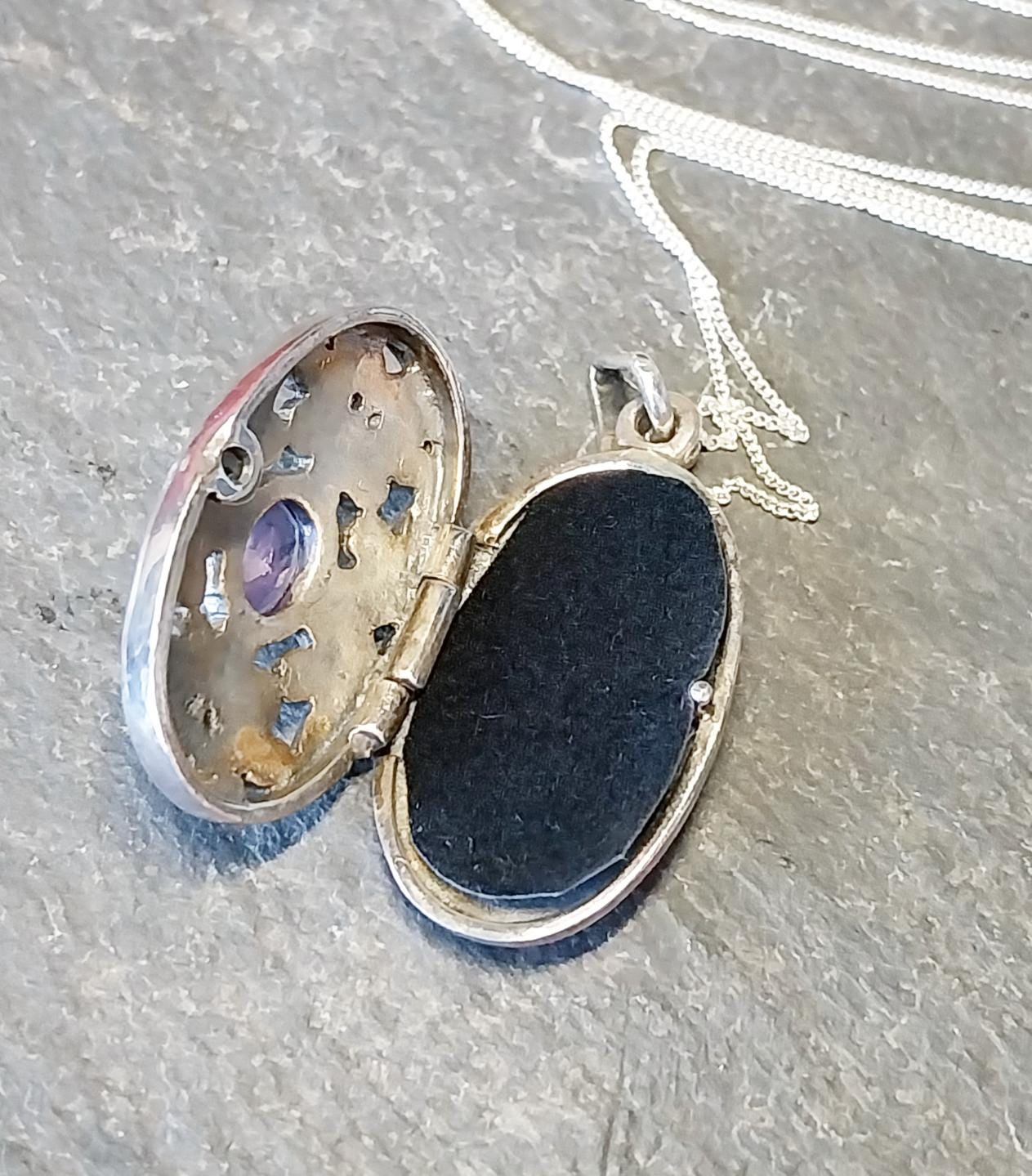 Vintage STERLING SILVER LOCKET with Amethyst Gemstone on 18" Chain - 11.1g