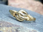 9ct GOLD CELTIC Fede Ring - uk size M 1/2 (us 6.5) - 1.5g