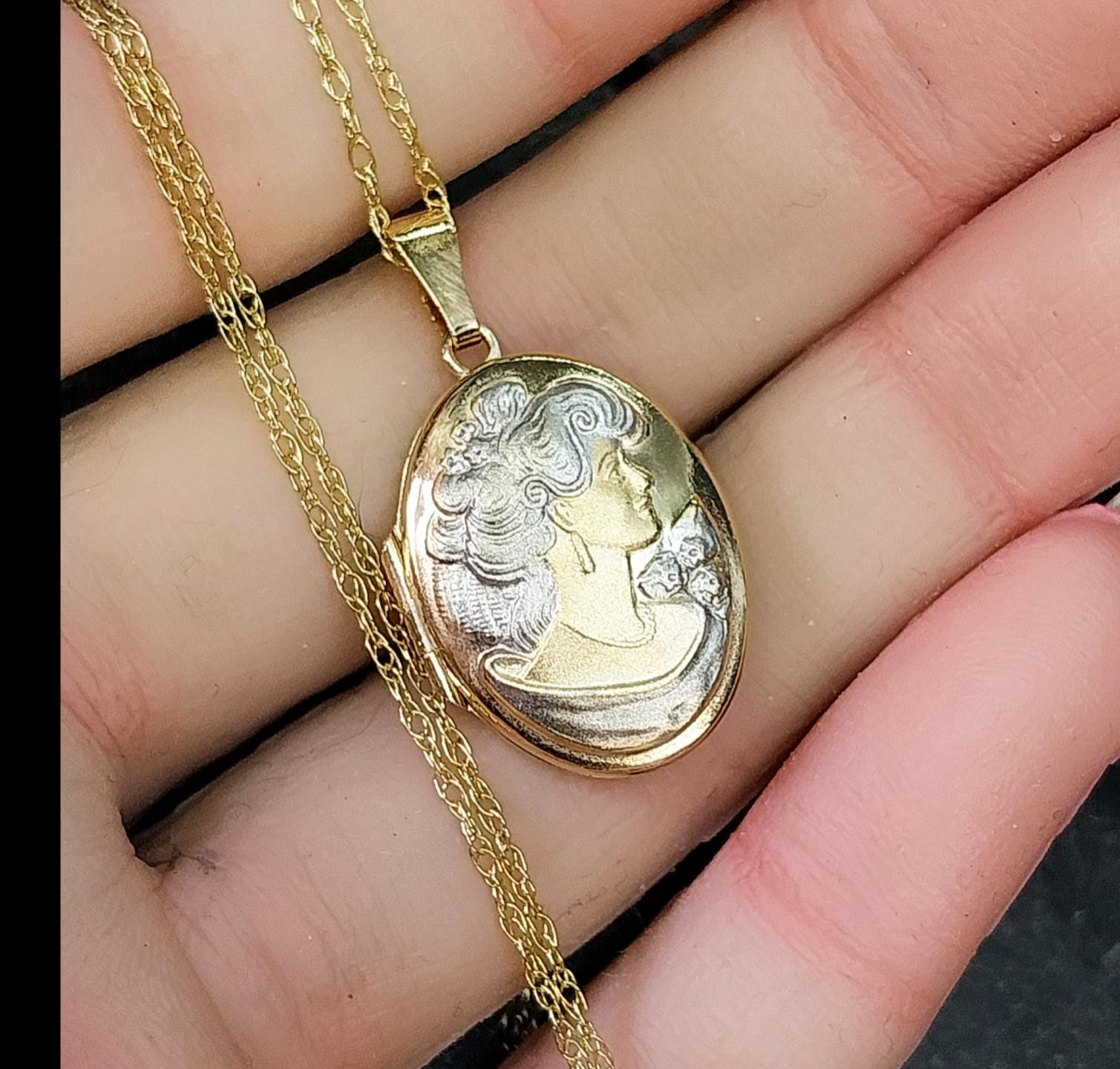 9ct GOLD LOCKET Necklace with Cameo Lady on 18" Chain - 3.2g