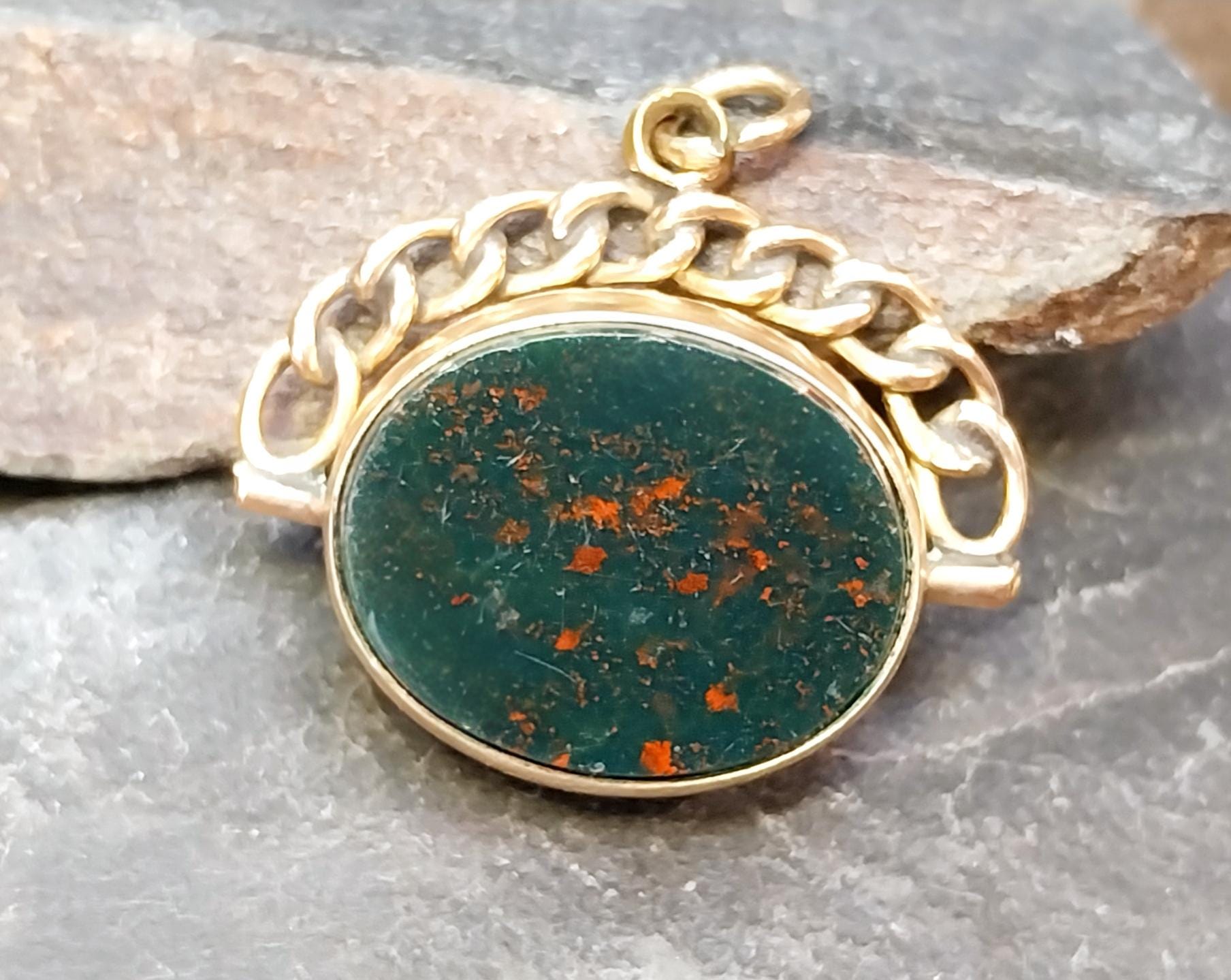 Antique 9ct GOLD BLOODSTONE & CARNELIAN Fob Pendant - Spinner - Hallmarked c.1835 - 6.1g