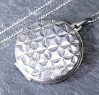 Large Silver Circular LOCKET with Four Leaf Clover Pattern on 18" Chain - 5.7g