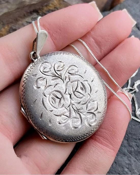 Huge Silver CIRCULAR LOCKET Necklace - Double Rose with 20" Chain - Joseph Smith - 10.9g