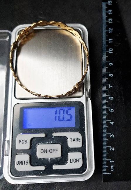 Vintage 9ct Rolled GOLD BANGLE - Weave Twist with Stars - 10.5g