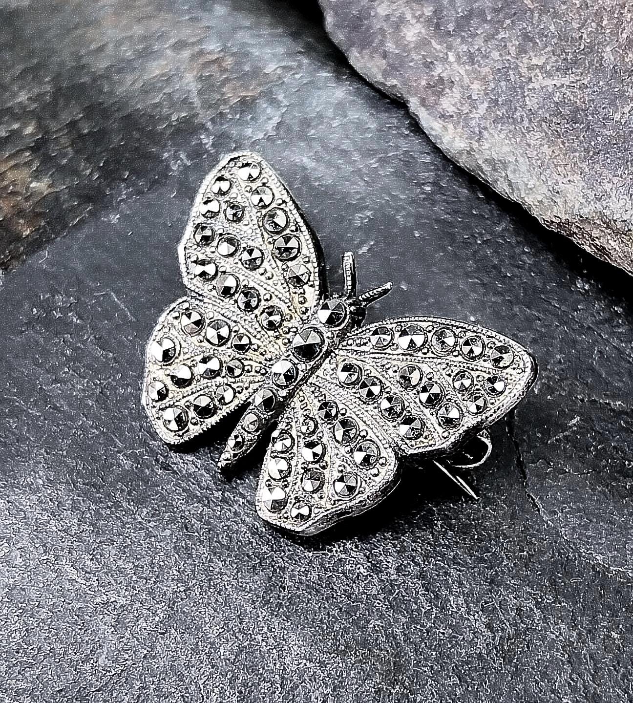 Vintage Silver BUTTERFLY Brooch - with Marcasite Stones - 3.7g