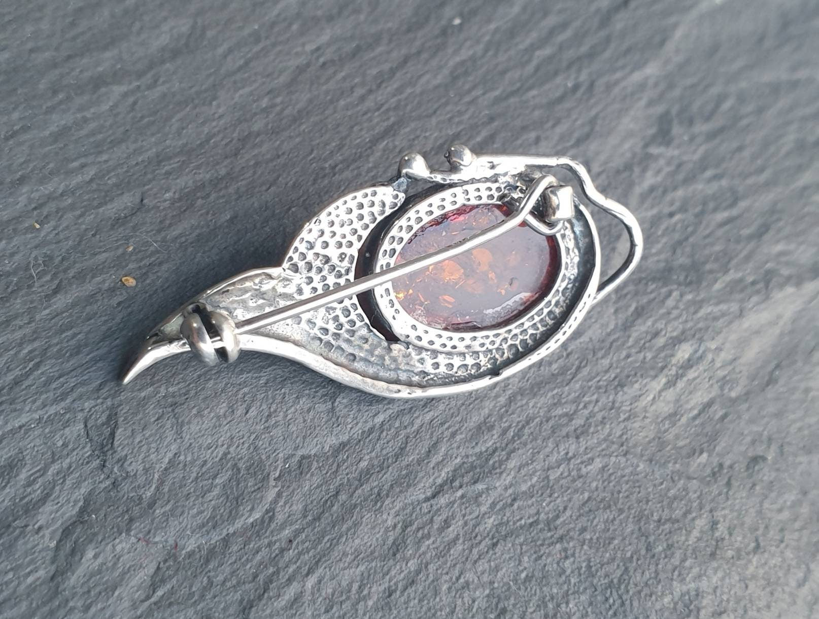Vintage SILVER AMBER Brooch - Abstract Leaf Art Nouveau Style - 4.2g