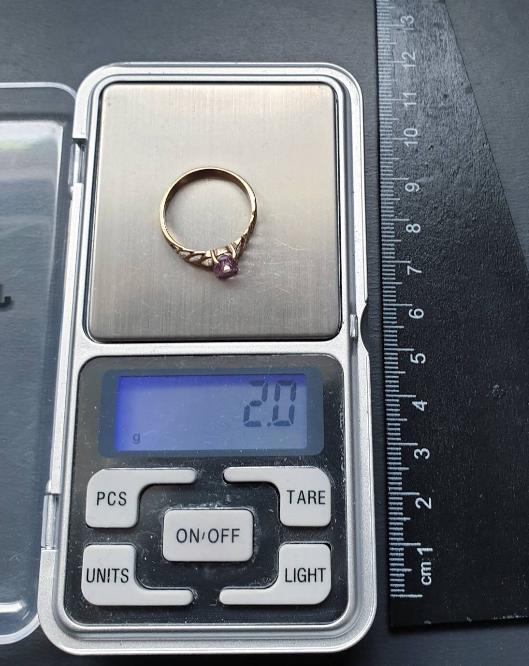 9ct GOLD AMETHYST Ring  - Size uk P (us 7.5) - 2g