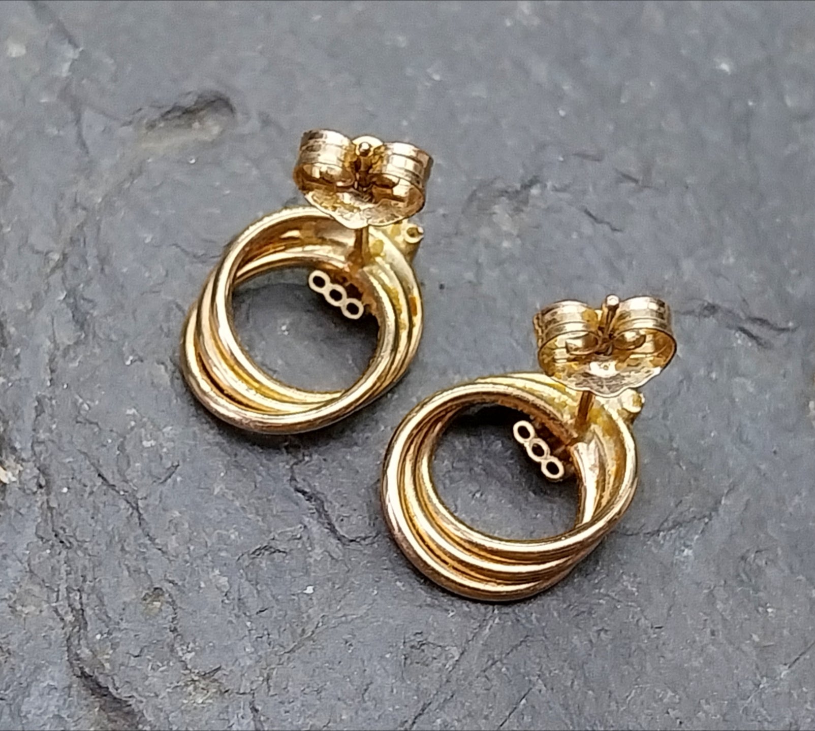 Vintage 9ct Gold Triple Hoop EARRINGS - butterfly backs - 1.6g