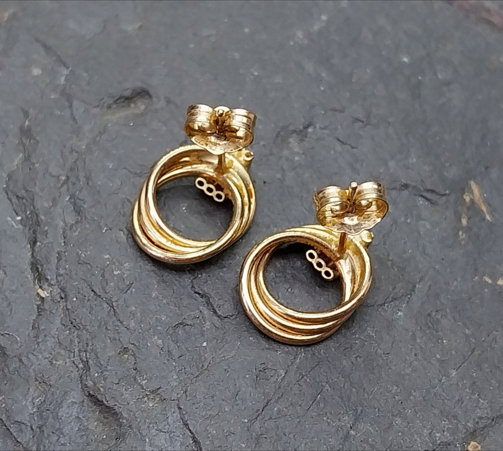 Vintage 9ct Gold Triple Hoop EARRINGS - butterfly backs - 1.6g
