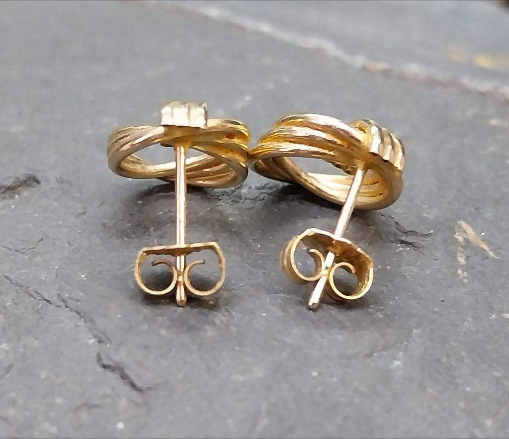 Vintage 9ct Gold Triple Hoop EARRINGS - butterfly backs - 1.6g