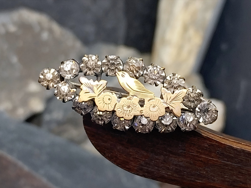 VICTORIAN PASTE STONE Brooch - Sweetheart, Songbird with Rose Gold Front 5.5g