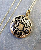 Antique 9ct Gold LOCKET NECKLACE - Black Enamel 'In Memory Of' on 18" Chain 5.5g