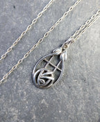Sterling Silver Necklace with Rose and Cecily Leaf Pendant on 18" Chain - 3.9g