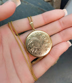 Large Vintage Gold Circular LOCKET Necklace - Rolled Gold with 22" Chain - 9.3g