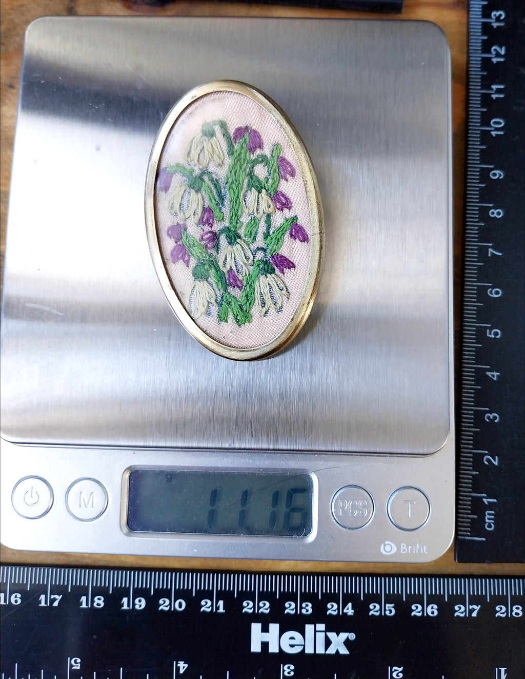 Victorian Large BROOCH with Embroidered Forget me not Flowers - 11.1g