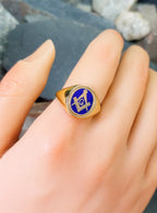 9ct GOLD MASONIC Swivel RING - Blue Enamel Spinner - uk size S (us 9) - 6.9g