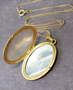 Large Vintage Oval Scroll LOCKET Necklace - Rolled Gold with 19" Chain - 12.9g