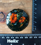 Russian Lacquer Art Brooch with Red Orange Flowers 7.4g