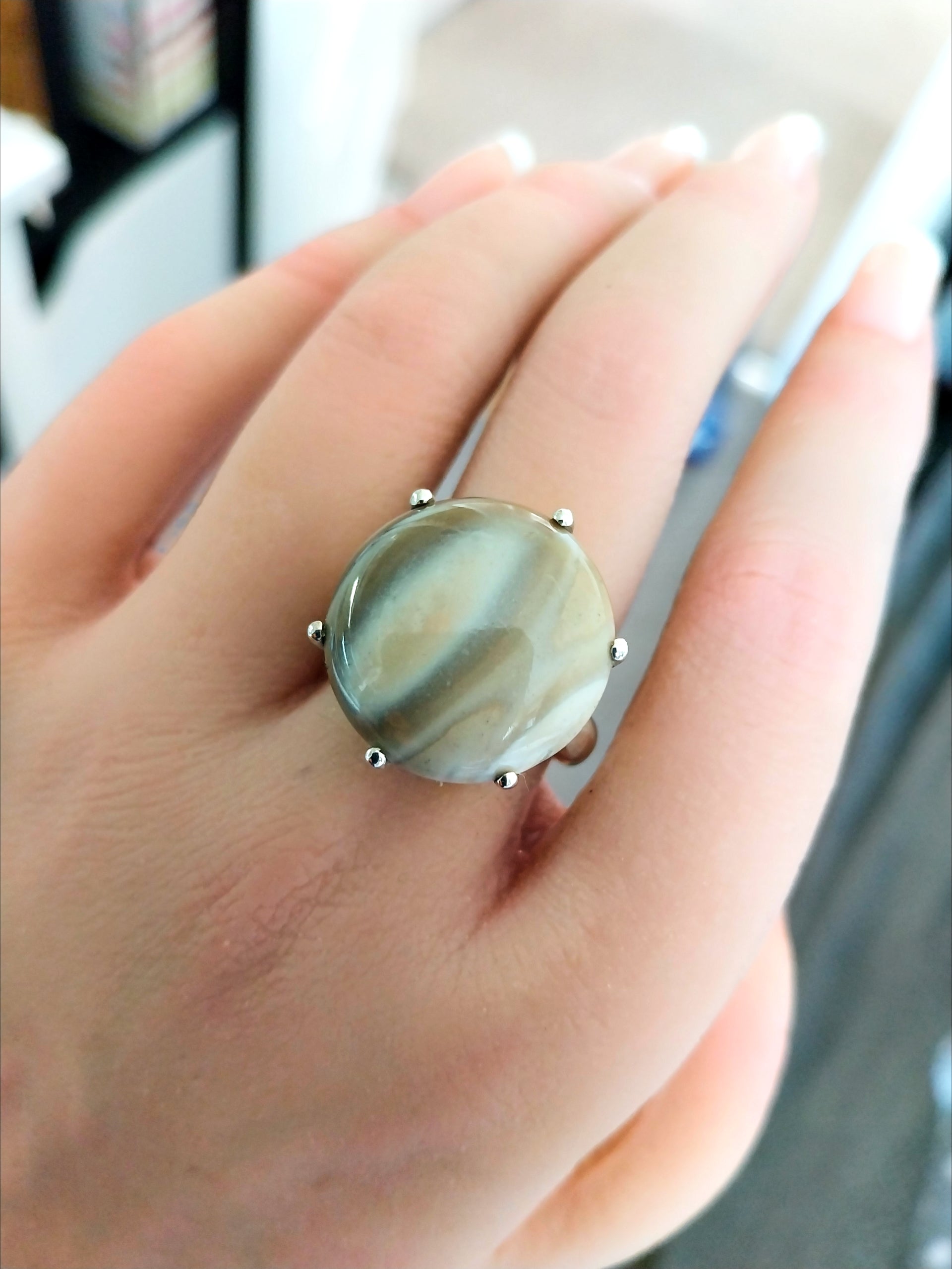 Vintage Large SILVER BANDED AGATE Ring - Size uk P (us.5 7) - 9.3g