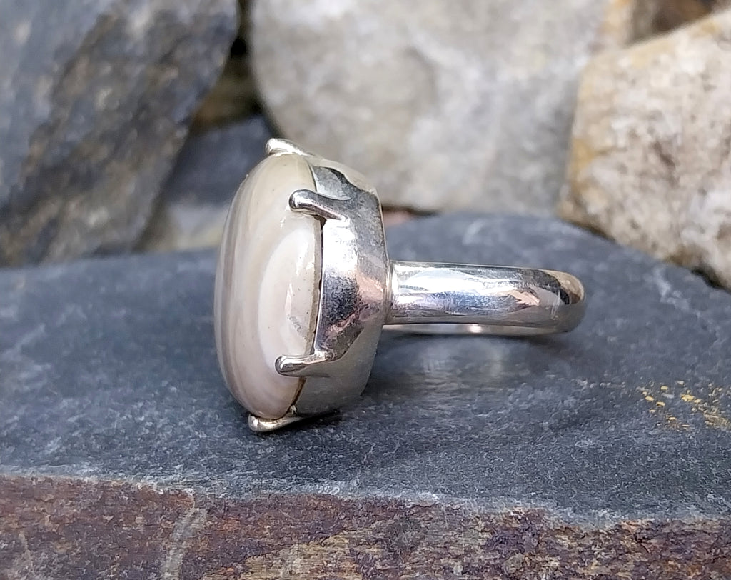 Vintage Large SILVER BANDED AGATE Ring - Size uk P (us.5 7) - 9.3g