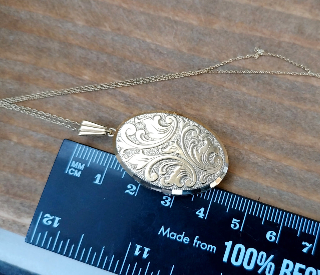 9ct Gold Georg Jensen Locket Necklace with 20" Chain - c 1969 - 9g
