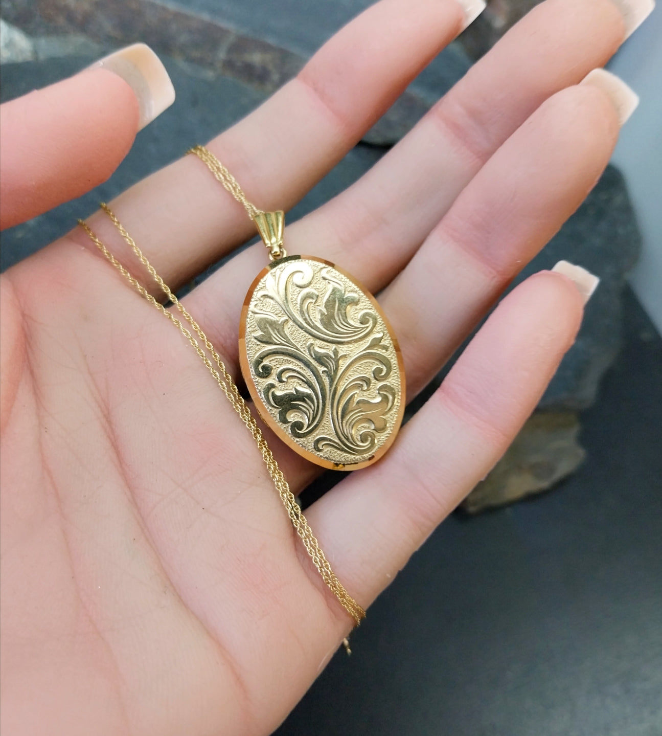 9ct Gold Georg Jensen Locket Necklace with 20" Chain - c 1969 - 9g