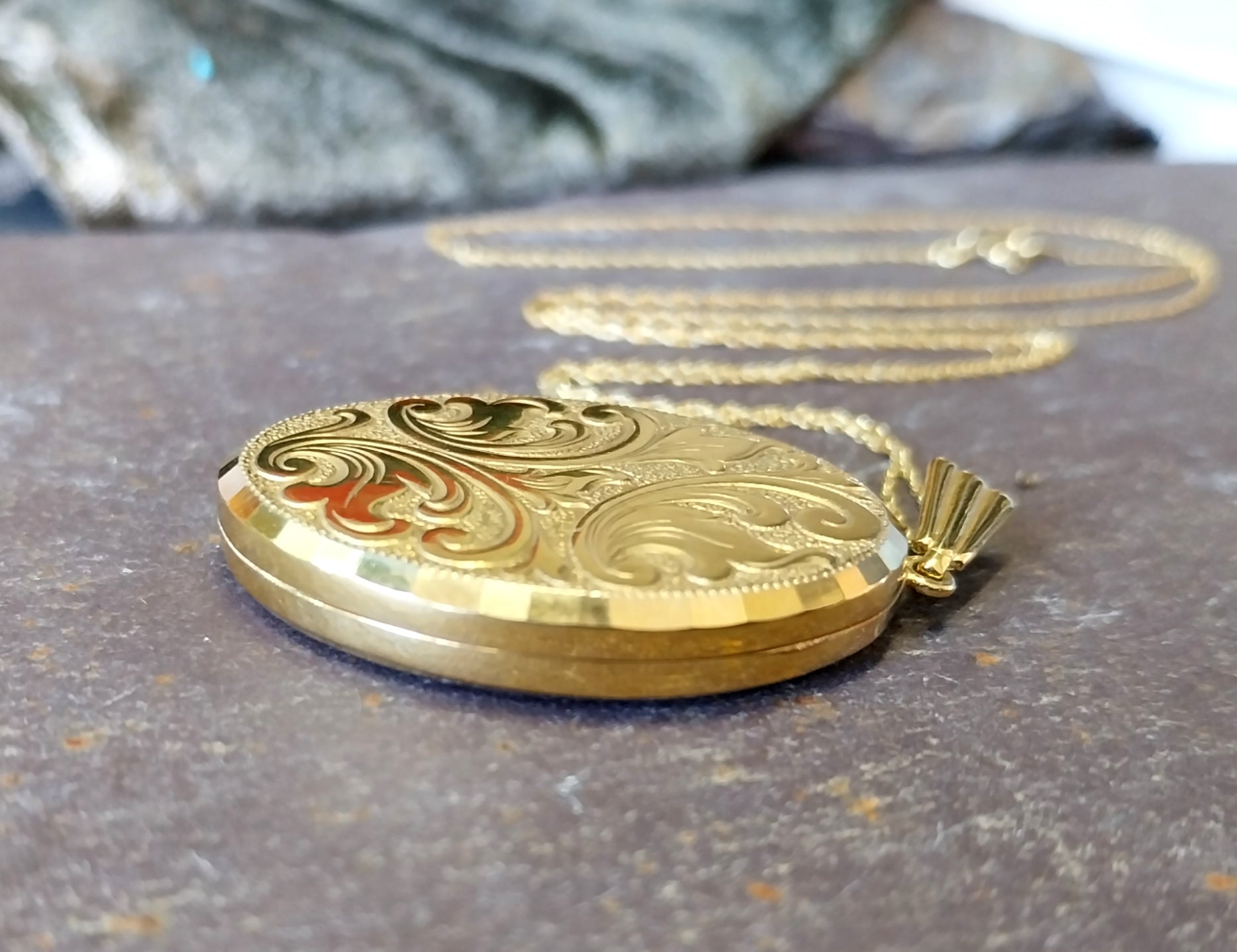 9ct Gold Georg Jensen Locket Necklace with 20" Chain - c 1969 - 9g