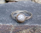 Vintage Small SILVER BANDED AGATE Ring - Size uk M (5.5) - 1g