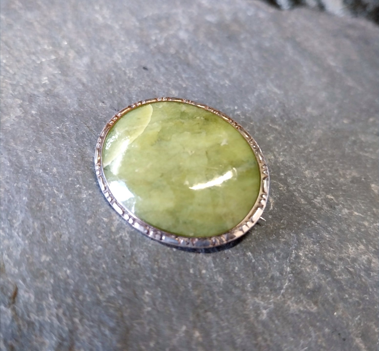 Vintage Sterling Silver Connemara Marble Brooch - 5.9g